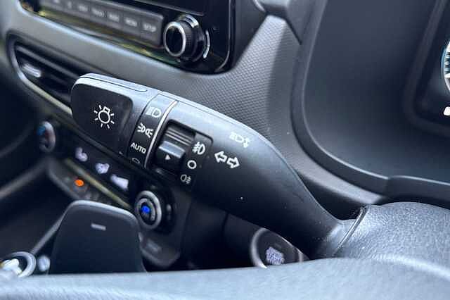 Hyundai KONA 1.6 GDi Hybrid Premium 5dr DCT Grey