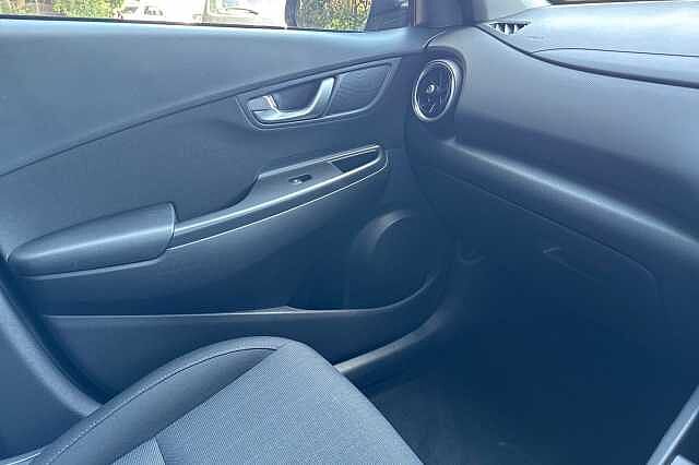 Hyundai KONA 1.6 GDi Hybrid Premium 5dr DCT Grey