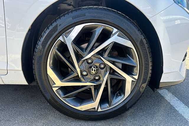 Hyundai i20 1.0T GDi 48V MHD Premium 5dr DCT