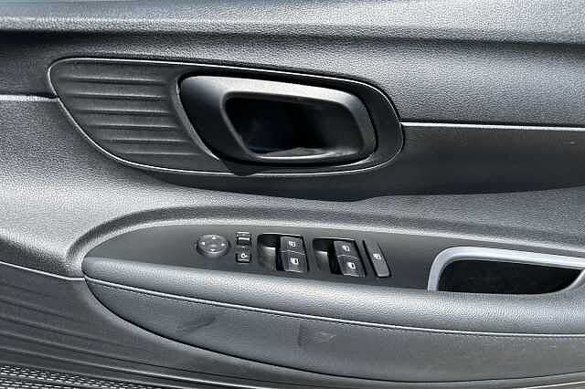 Hyundai BAYON 1.0 TGDi 48V MHEV SE Connect 5dr