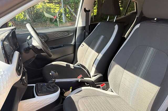 Hyundai i10 1.0 MPi Premium 5dr Auto