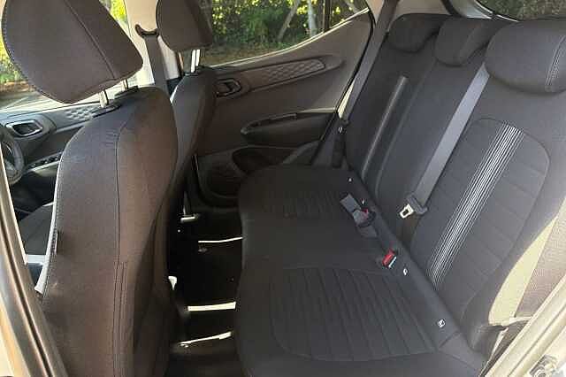 Hyundai i10 1.0 MPi Premium 5dr Auto