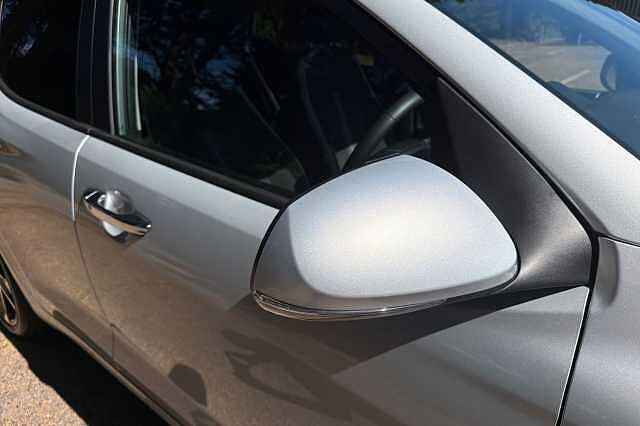 Hyundai i10 1.0 MPi Premium 5dr Auto