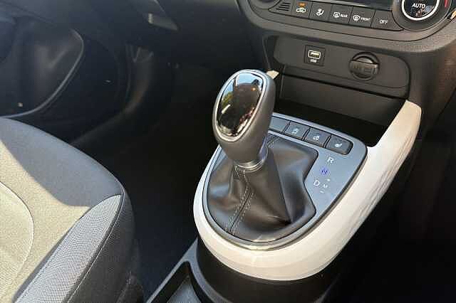 Hyundai i10 1.0 MPi Premium 5dr Auto