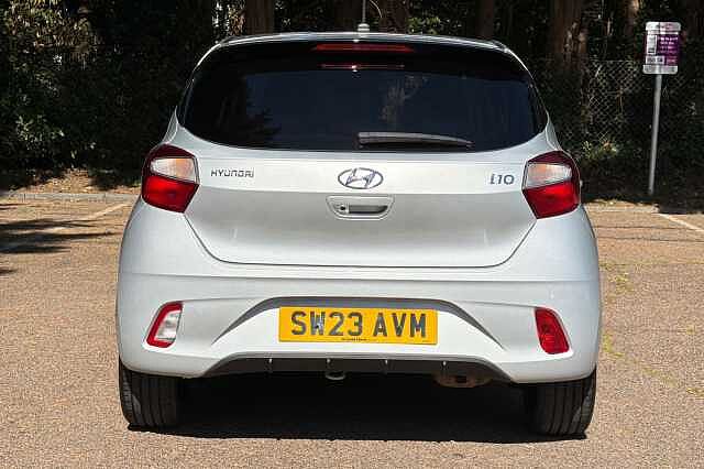 Hyundai i10 1.0 MPi Premium 5dr Auto