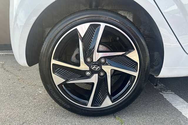 Hyundai i10 1.0 MPi Premium 5dr