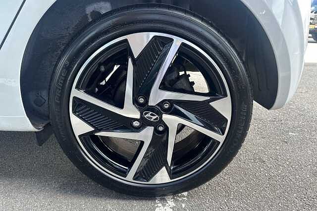 Hyundai i10 1.0 MPi Premium 5dr