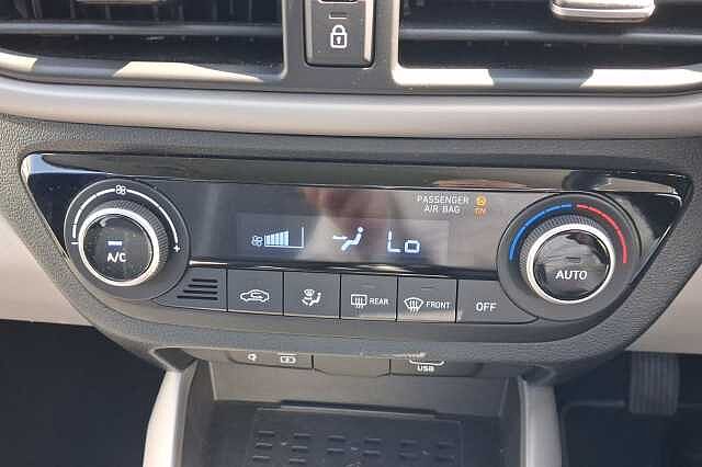 Hyundai I10 1.2 [79] Premium 5dr [Nav] Yellow