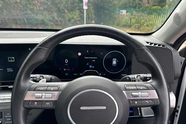 Hyundai KONA 1.6 GDi Hybrid Ultimate 5dr DCT White
