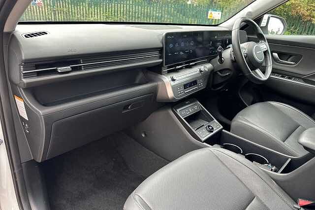 Hyundai KONA 1.6 GDi Hybrid Ultimate 5dr DCT White
