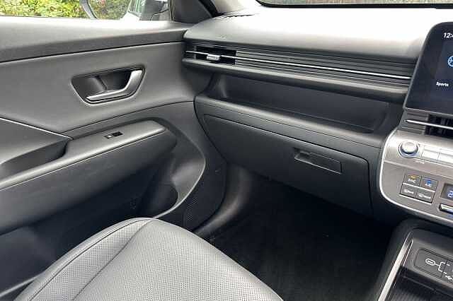 Hyundai KONA 1.6 GDi Hybrid Ultimate 5dr DCT White