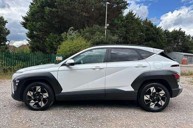 Hyundai KONA 1.6 GDi Hybrid Ultimate 5dr DCT White