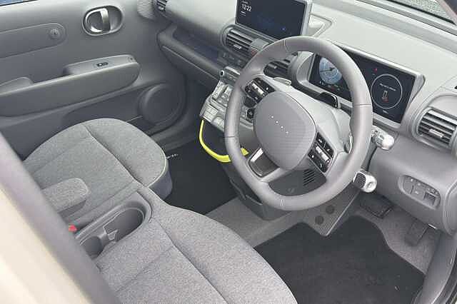 Hyundai Inster 85kW Cross 49kWh 5dr Auto