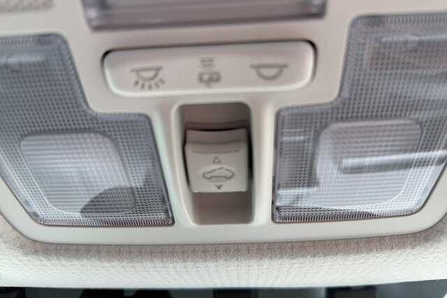 Hyundai Inster 85kW Cross 49kWh 5dr Auto
