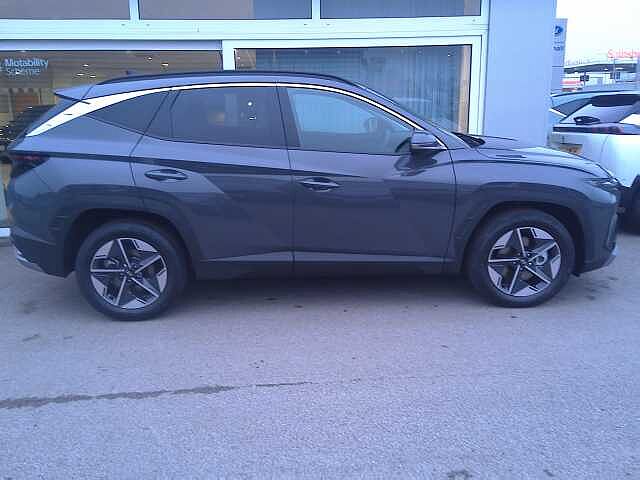 Hyundai TUCSON 1.6T Plug-in Hybrid Premium 5dr Auto Ecotronic Grey