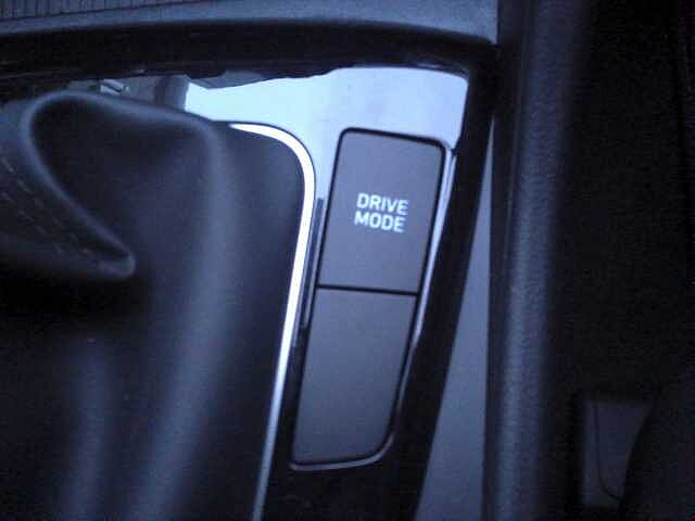 Hyundai TUCSON 1.6T Plug-in Hybrid Premium 5dr Auto Ecotronic Grey