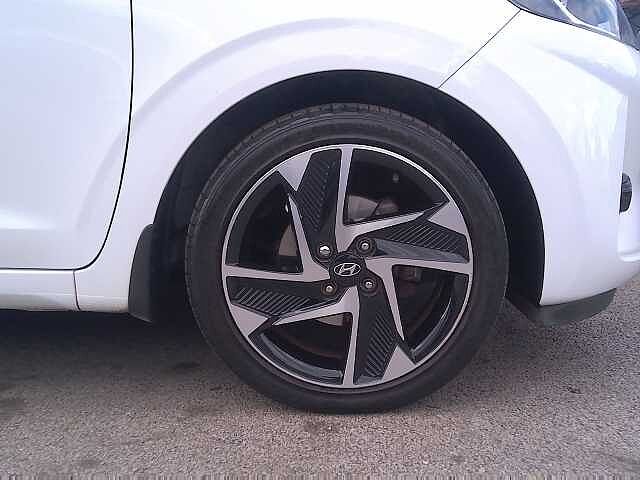Hyundai i10 1.0 MPi Premium 5dr