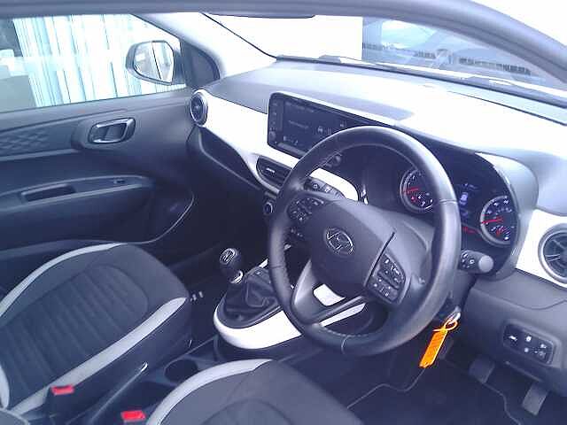Hyundai i10 1.0 MPi Premium 5dr