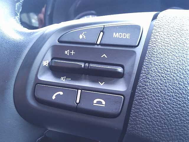 Hyundai i10 1.0 MPi Premium 5dr
