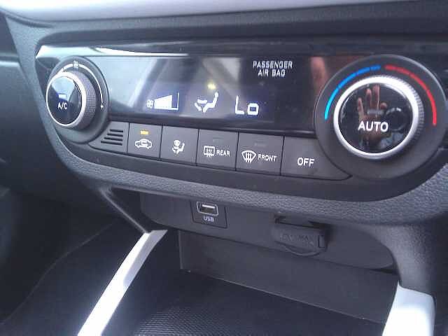 Hyundai i10 1.0 MPi Premium 5dr