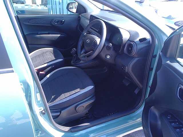 Hyundai i10 1.2 Advance 5dr Auto