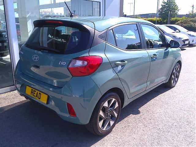 Hyundai i10 1.2 Advance 5dr Auto