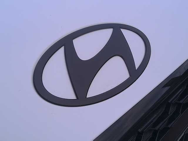Hyundai SANTA FE 1.6 TGDi Plug-in Hybrid Calligraphy 5dr 4WD Auto Creamy White