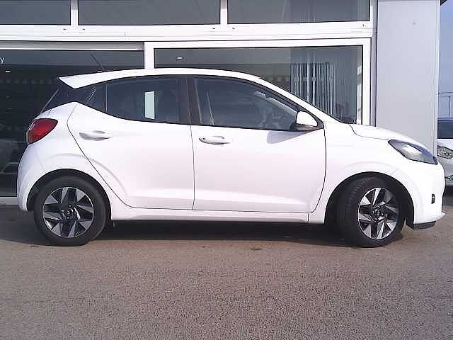 Hyundai I10 1.0 [63] Advance 5dr [Nav] Atlas White