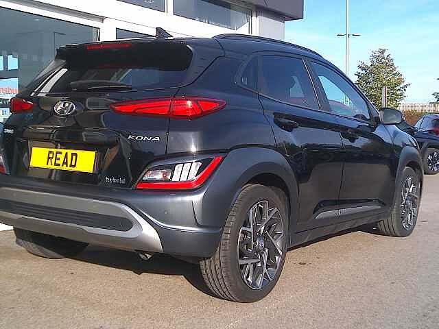Hyundai KONA 1.6 GDi Hybrid Ultimate 5dr DCT Phantom Black