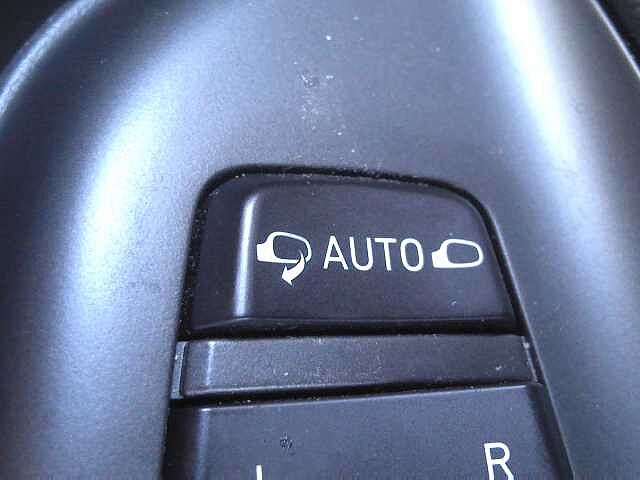 Hyundai KONA 1.6 GDi Hybrid Ultimate 5dr DCT Phantom Black