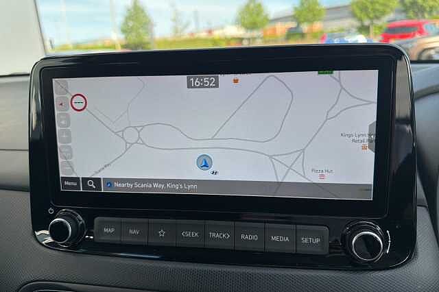 Hyundai KONA 1.6 GDi Hybrid Premium 5dr DCT Atlas White