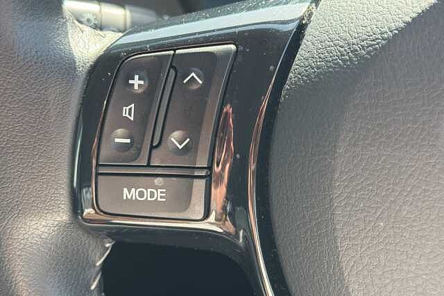 Toyota Yaris 1.5 Hybrid Icon 5dr CVT