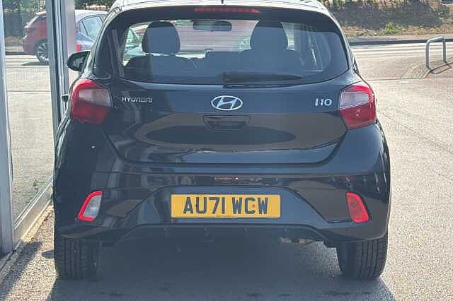Hyundai i10 1.0 MPi SE Connect 5dr Auto