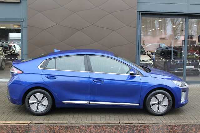 Hyundai IONIQ HYBRID Premium 1.6 HEV DCT Intense Blue