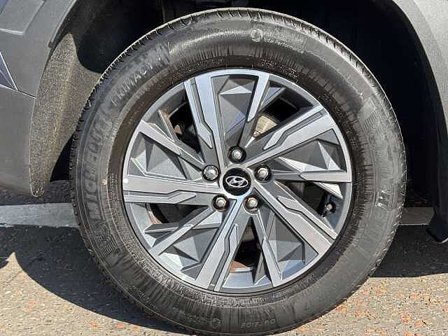 Hyundai TUCSON SE Connect 1.6 6MT