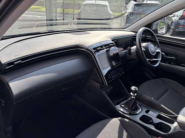 Hyundai TUCSON SE Connect 1.6 6MT
