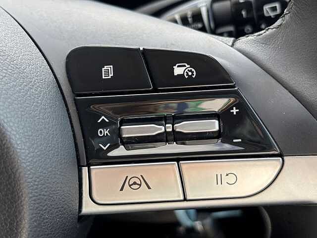 Hyundai TUCSON SE Connect 1.6 6MT
