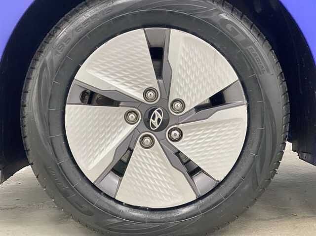 Hyundai IONIQ 1.6 GDi Hybrid Premium 5dr DCT