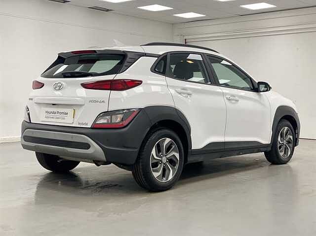 Hyundai KONA 1.6 GDi Hybrid SE Connect 5dr DCT WHITE