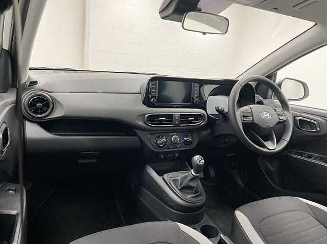 Hyundai I10 1.0 [63] Advance 5dr [Nav] WHITE