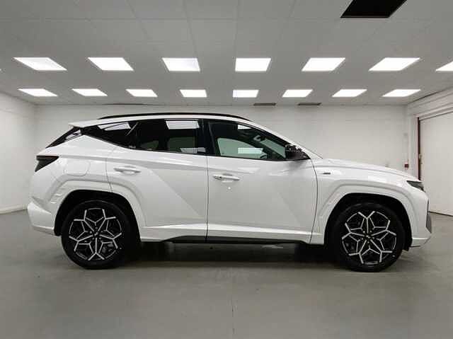 Hyundai TUCSON 1.6 TGDi Plug-in Hybrid N Line 5dr 4WD Auto WHITE