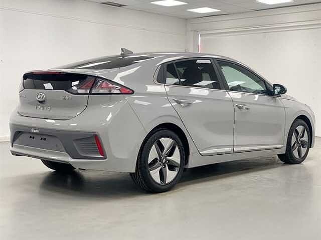 Hyundai IONIQ 1.6 GDi Hybrid Premium SE 5dr DCT