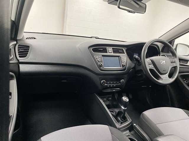 Hyundai I20 1.2 MPi Premium Nav 5dr
