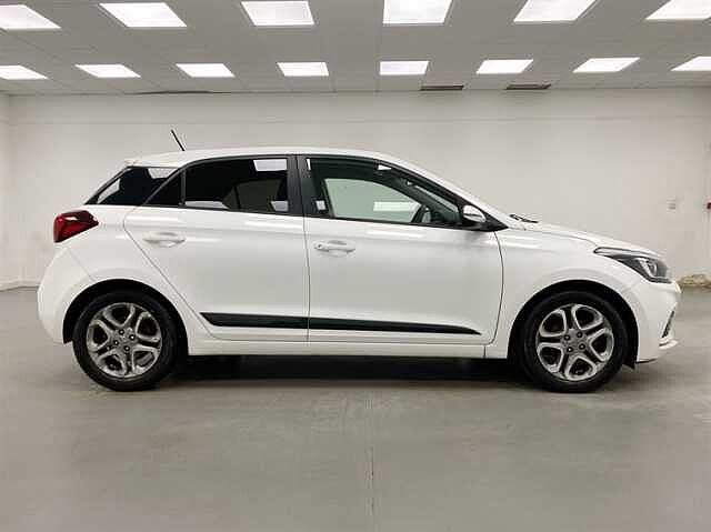 Hyundai I20 1.2 MPi Premium Nav 5dr