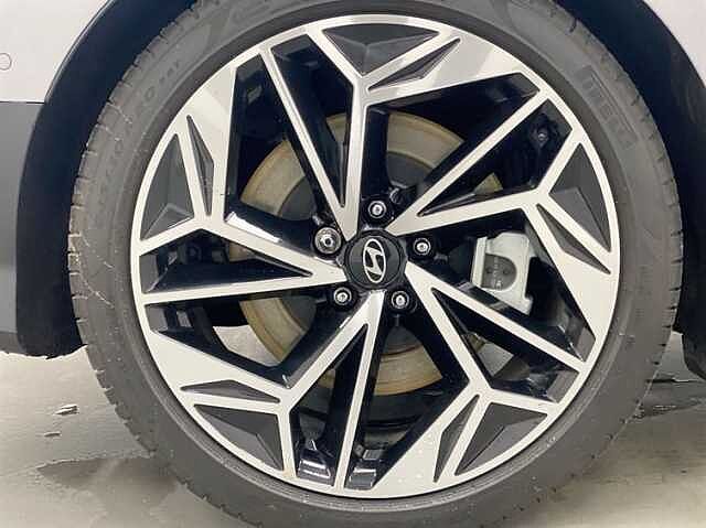 Hyundai IONIQ 6 168kW Premium 77kWh 4dr Auto SILVER