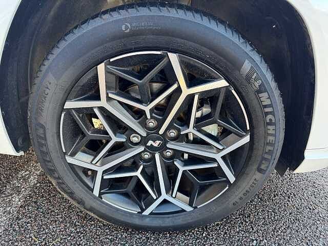 Hyundai TUCSON 1.6 TGDi Hybrid 230 N Line 5dr 2WD Auto White