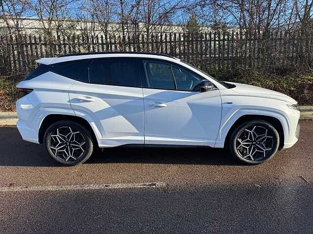 Hyundai TUCSON 1.6 TGDi Hybrid 230 N Line 5dr 2WD Auto White