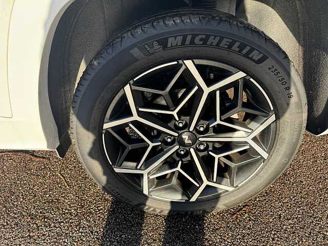 Hyundai TUCSON 1.6 TGDi Hybrid 230 N Line 5dr 2WD Auto White