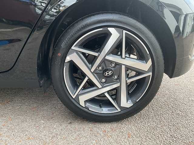 Hyundai I20 1.0T GDi Premium 5dr DCT Phantom Black
