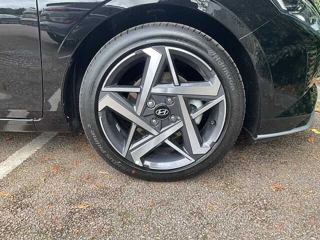 Hyundai I20 1.0T GDi Premium 5dr DCT Phantom Black